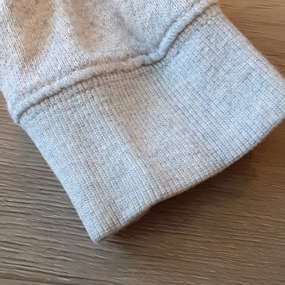 Sweatshirt - Picture 2 of 4